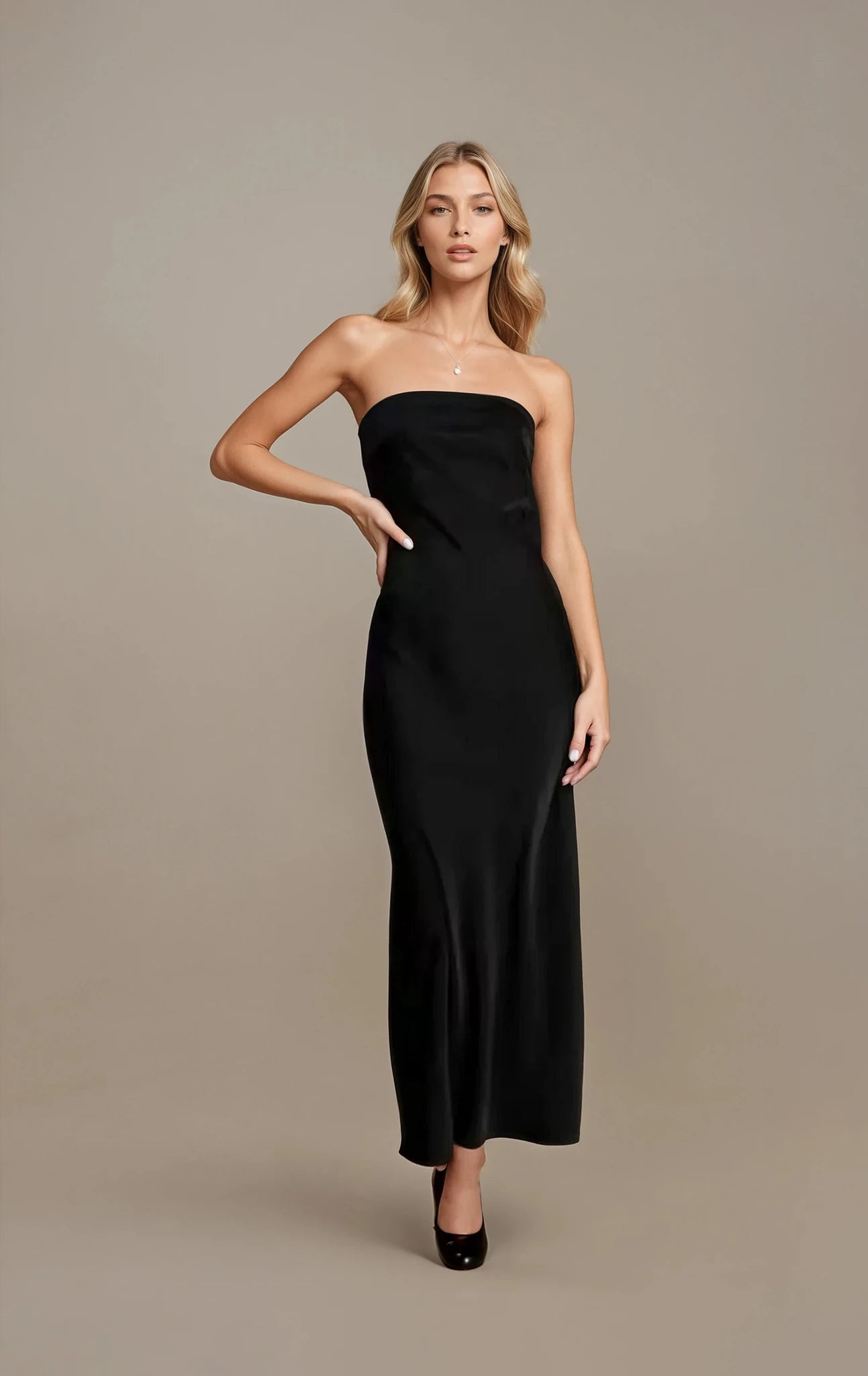 MONICA - MAXI BLACK DRESS